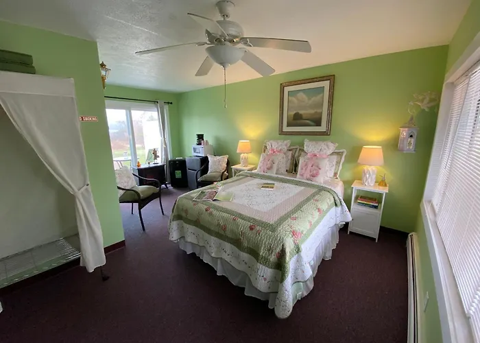Savannah House Wine Country Inn & Cottages